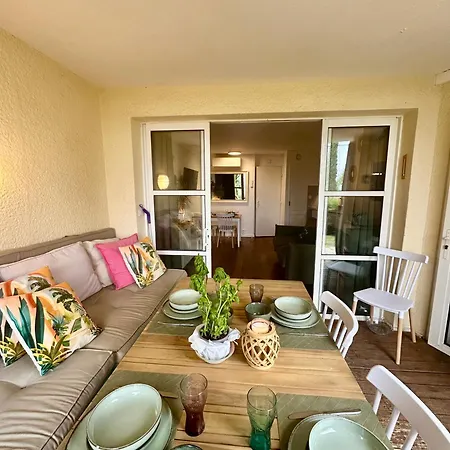 Appartement Avec Jardin Clos Classe Premium Piscine Chauffee Apartamento Saint-Raphaël
