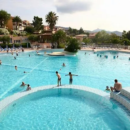 Appartement Avec Jardin Clos Classe Premium Piscine Chauffee Saint-Raphaël