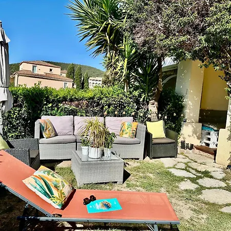 Classe Premium Cap Esterel Fh007 Jardin Privatif Clos Terrasse Vue Piscine Chauffee Climatisation Parking 아파트 *